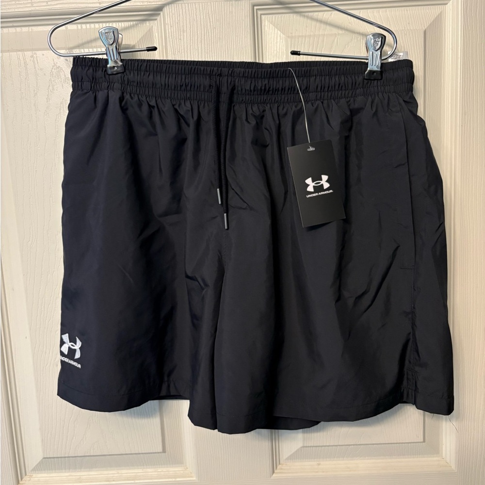 NWT Men's Under Armour Icon Volley Shorts - Black - Size Small MSRP $45